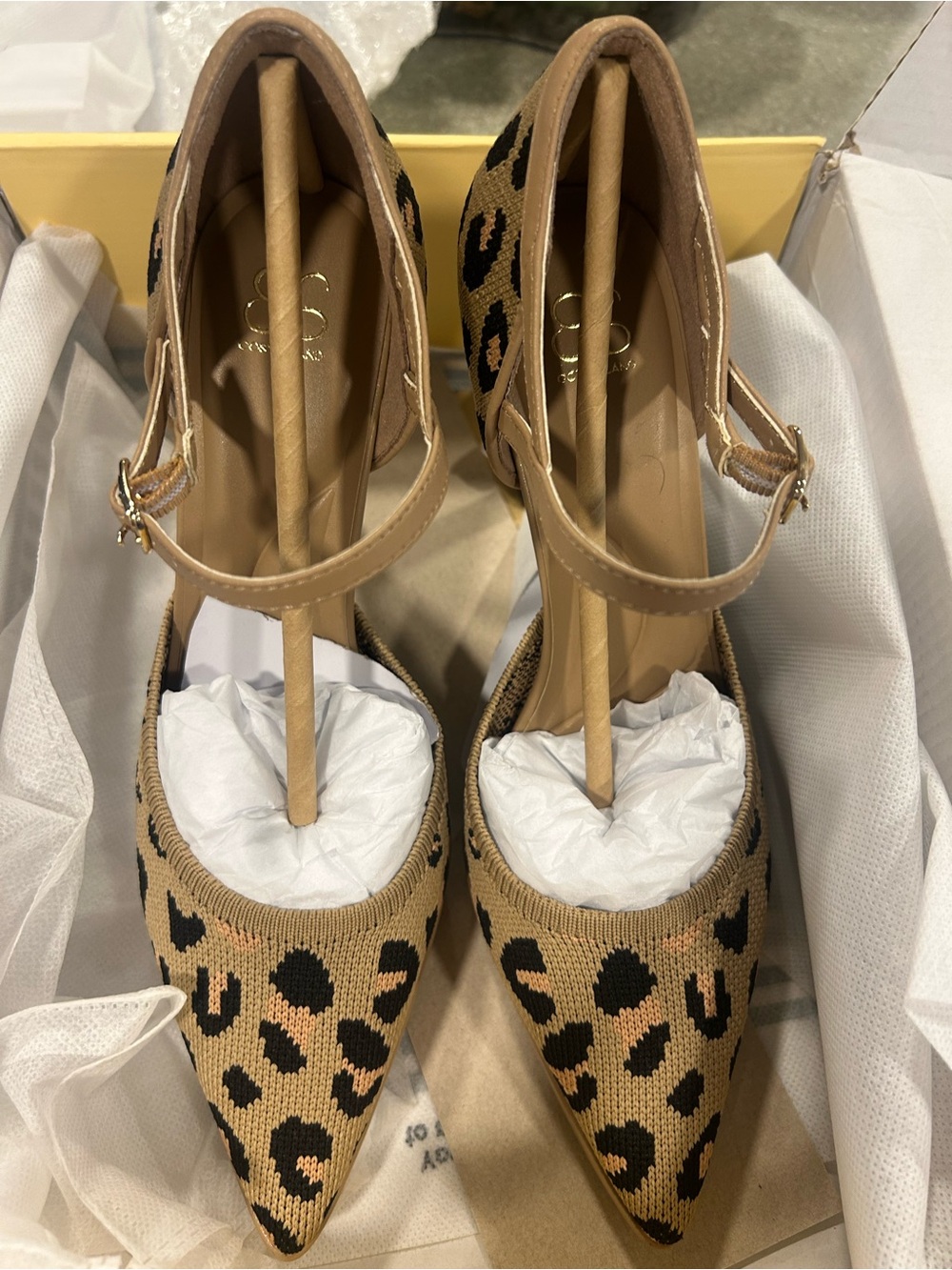 Cosy Island Leopard Print Pumps NEW - Picture 7 of 10